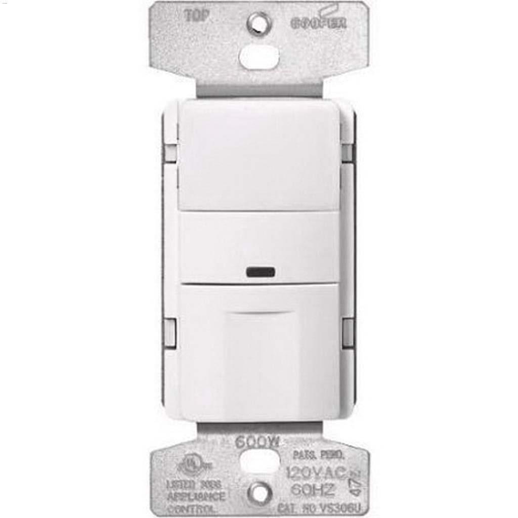 White Passive Infrared (PIR) Motion Sensor Switch 120V 1P