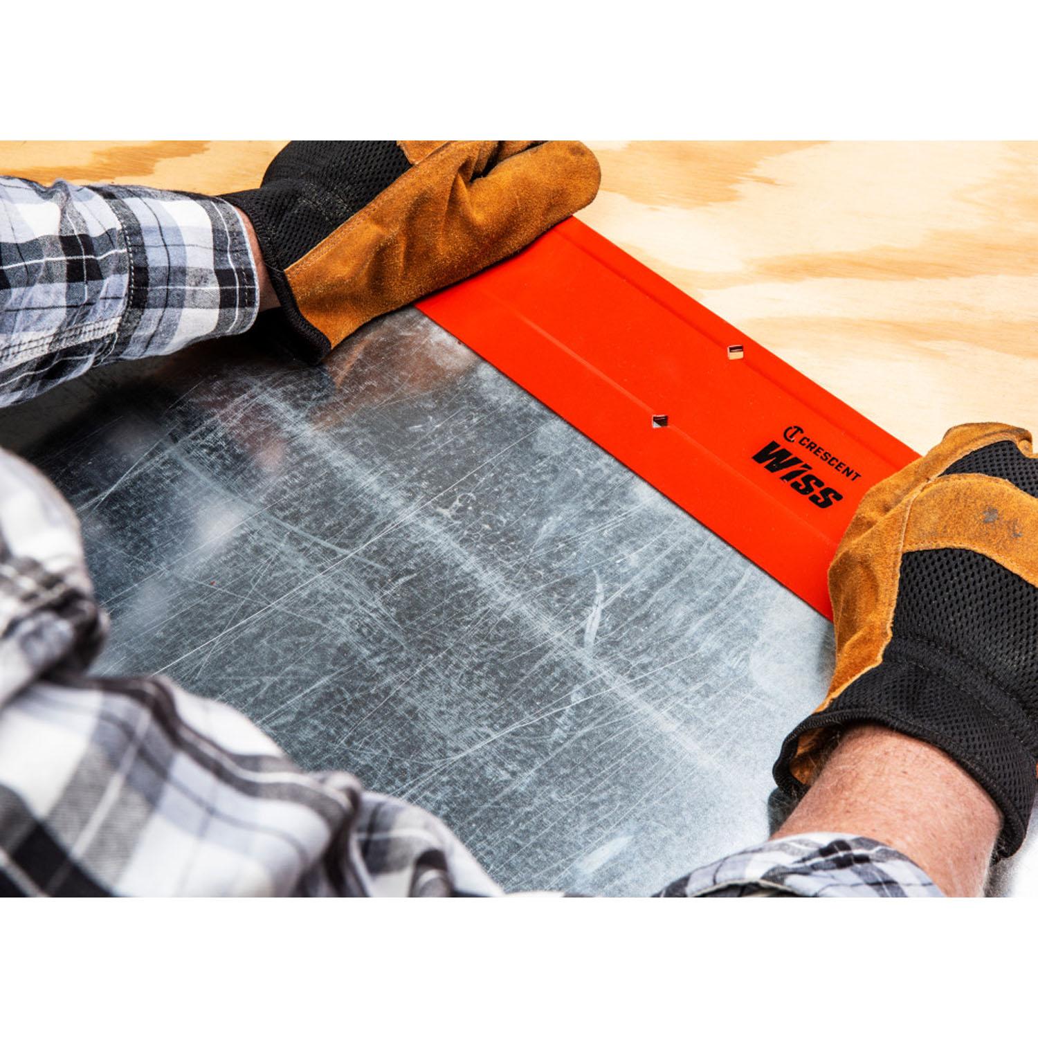 18" Folding Tool