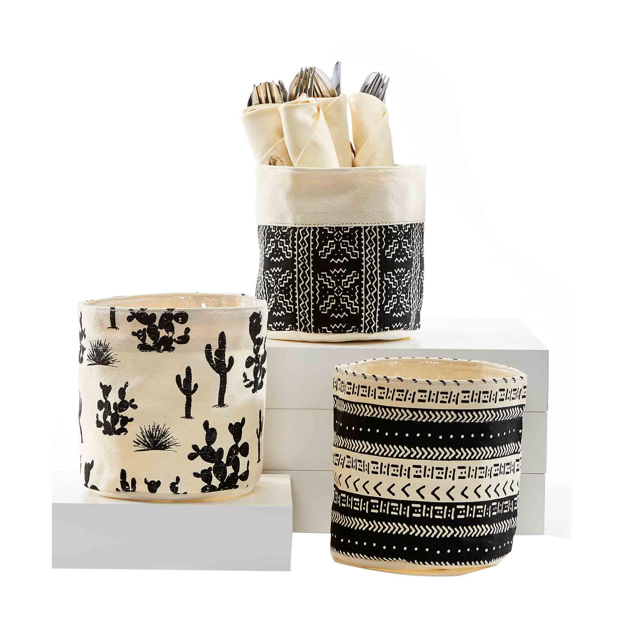 5.5" Black Collapsible And Washable Planters