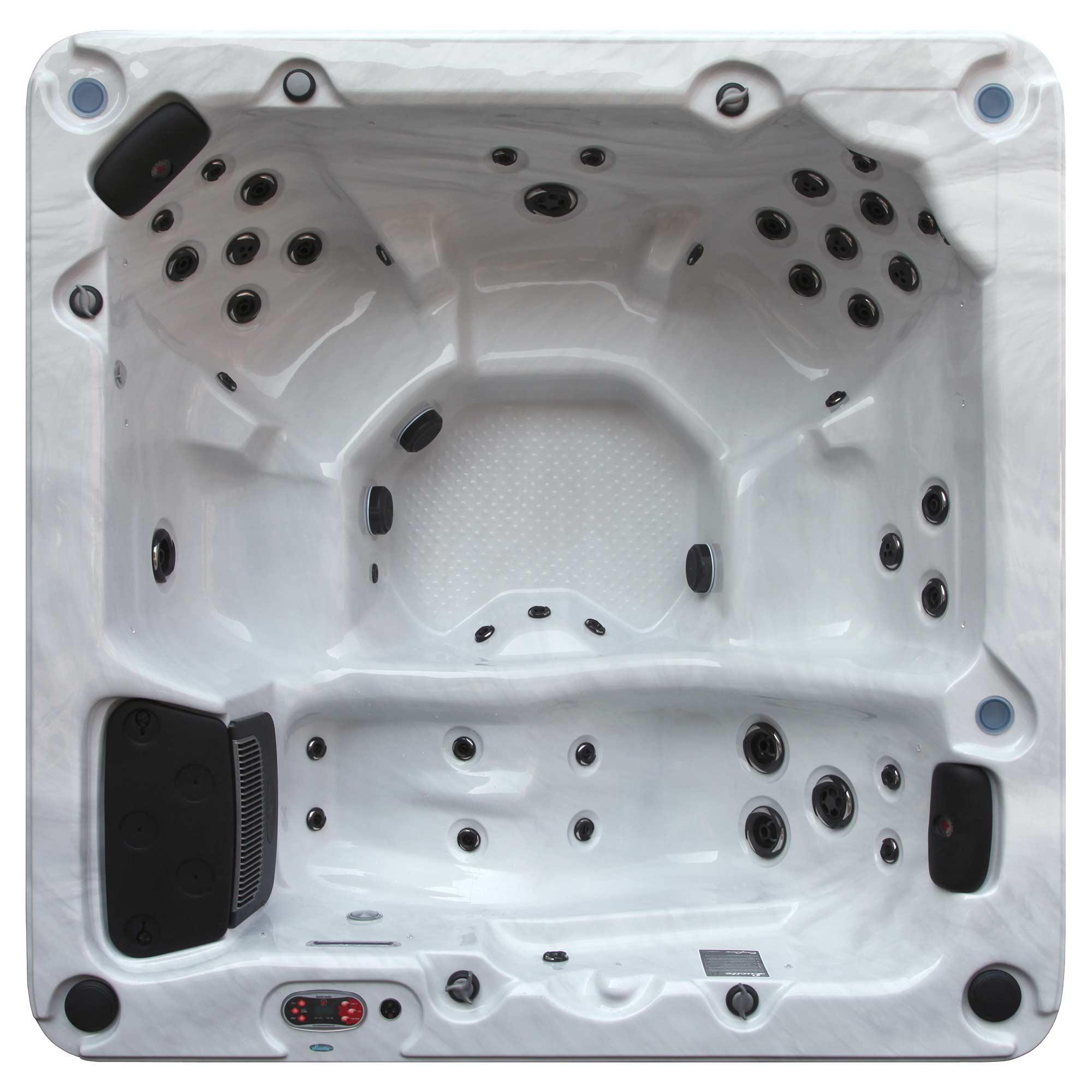 Spa Thunder Bay SE 44 jets, 2 pompes, pour 6 personnes