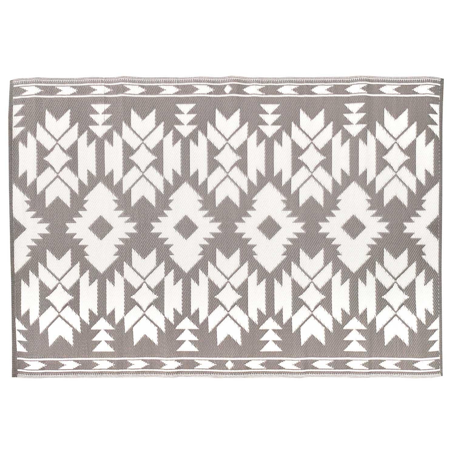 Assorted 5'x7' Patio Rugs E